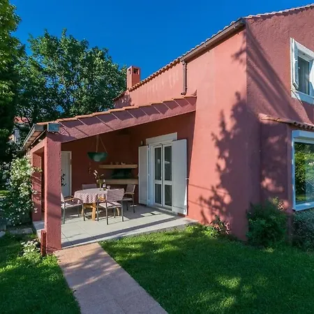 Stunning Red With A Pool Hotel 3*